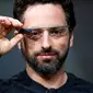 Co-founder Google Inc, Sergey Brin, dilaporkan menjadi salah satu orang pertama yang dikirimkan SUV listrik terbaru dari Tesla, Model X. 