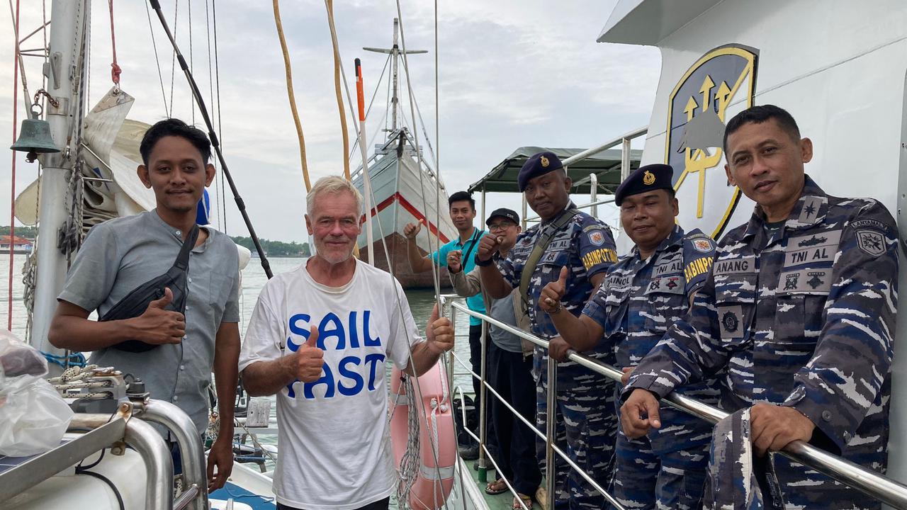 Veikko H, warga Finlandia  yang kapalnya terdampar di Sumenep. (Istimewa)