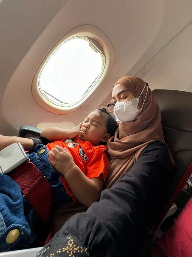Ria Ricis Saat Asuh Moana