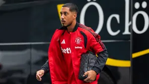 Manchester United dan Youri Tielemans Baru Berjodoh di Kesempatan Ketiga