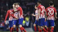 Selebrasi pemain Atl Madrid usai Diego Godin mencetak gol pada leg 1, babak 16 besar Liga Champions yang berlangsung di stadion Wanda Metropolitano, Madrid., Kamis (21/2). Atl Madrid menang 2-0 atas Juventus (Javier Soriano)