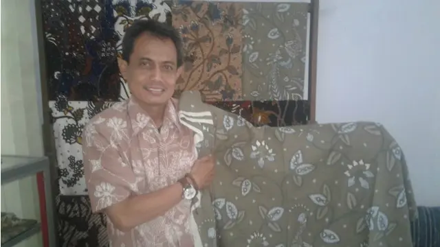 Warna Alami Batik Buatan Warga Ponorogo