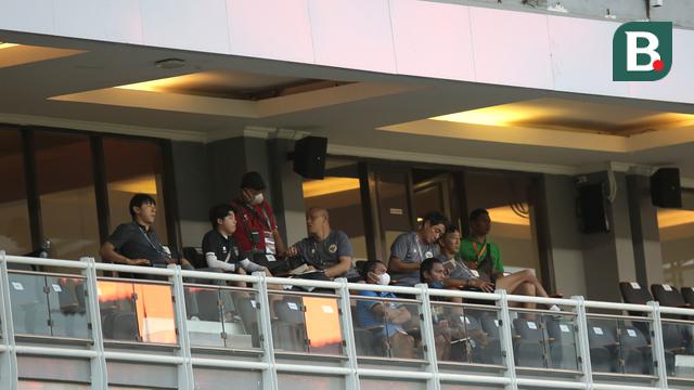 Shin Tae-yong Memantau Laga Vietnam Melawan Hongkong