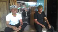 Dua pengurus Himpana KAmpung Naga Kabupaten Tasikmalaya (Liputan6.com/Jayadi Supriadin)