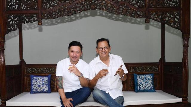 Sang Anak Ikuti Jejaknya, Ini Potret 6 Aktor Senior Tanah Air Bareng Buah Hatinya