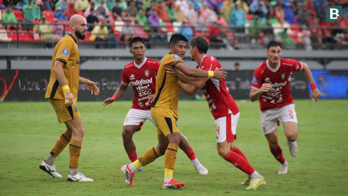 BRI Super League: Bali United Tutup Laga Kandang Terakhir dengan Pesta Gol, Johnny Jansen Puas