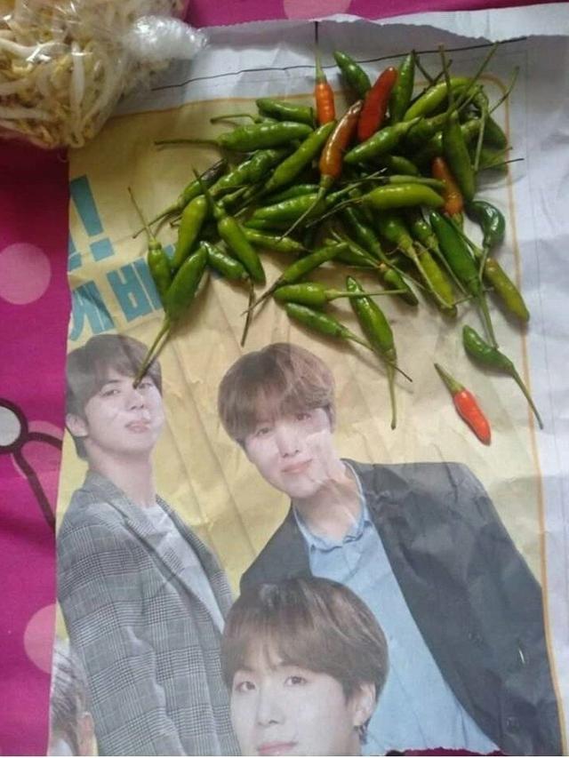 6 Kertas Bungkus Makanan Ada Foto Seleb Korea Ini Bikin Senyum