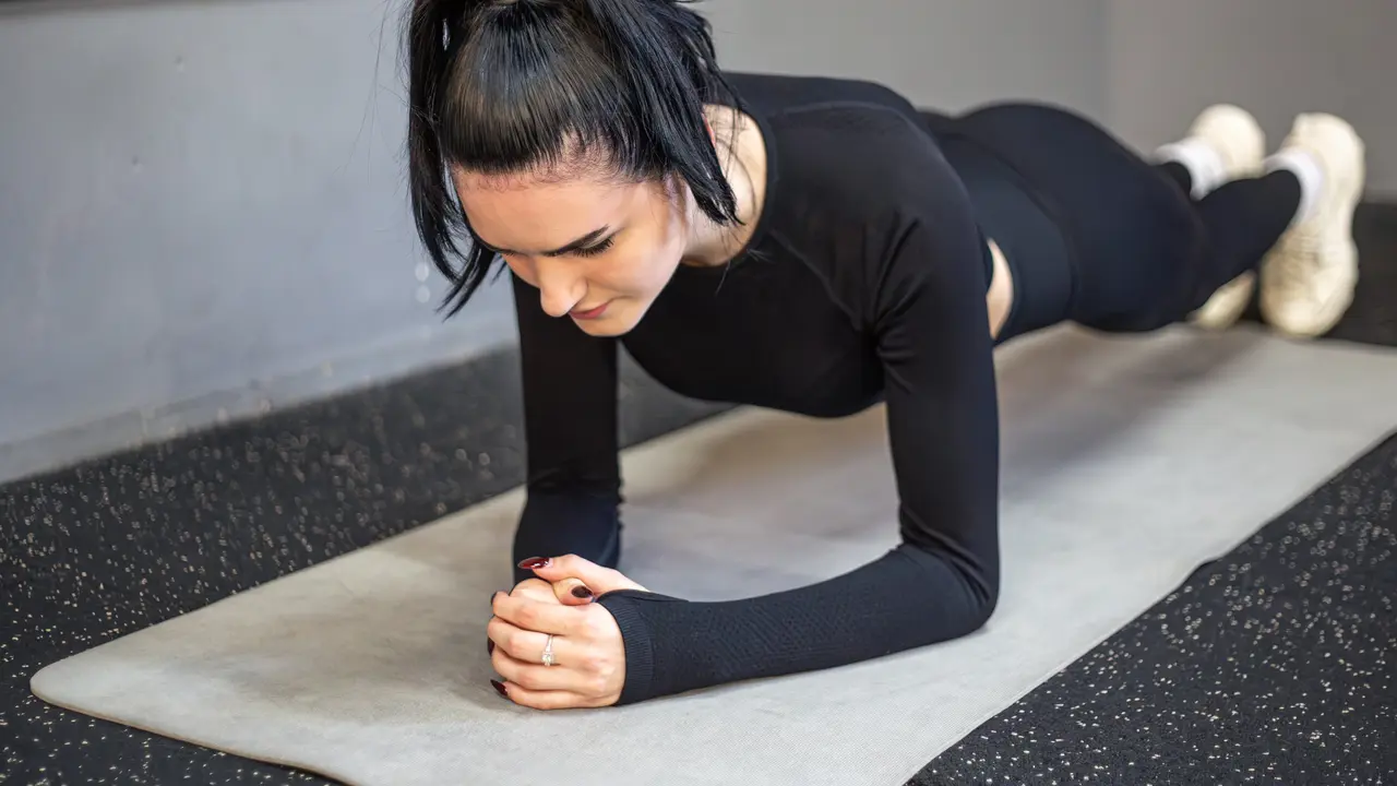 Latihan Plank Dapat Mengurangi Ketidaknyamanan pada Punggung
