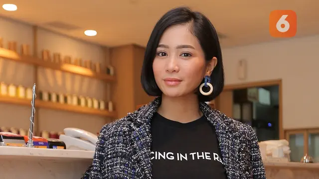 [Bintang] Bunga Zainal