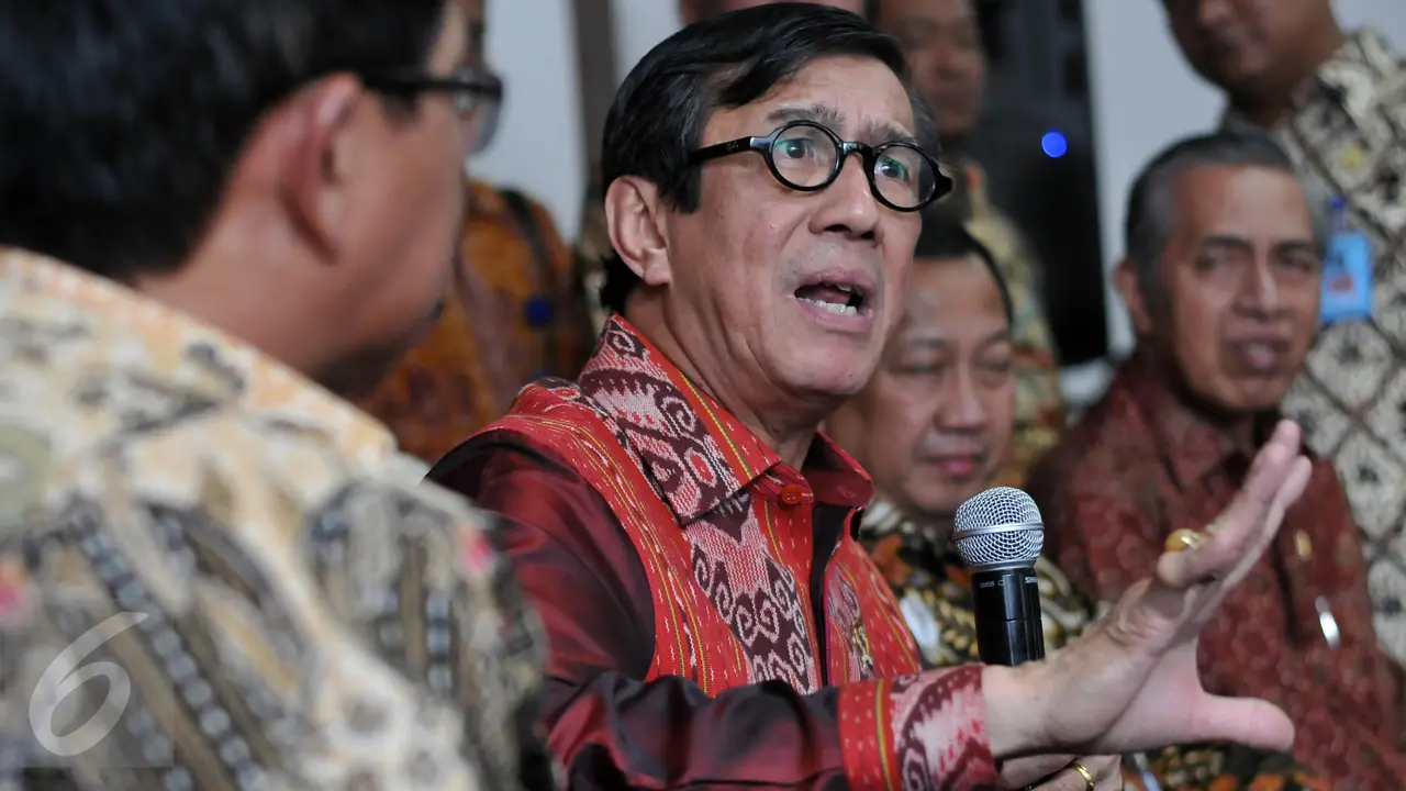 20160128- Yasonna Laoly Aktifkan Kembali Golkar Munas Riau-Jakarta-Johan Tallo