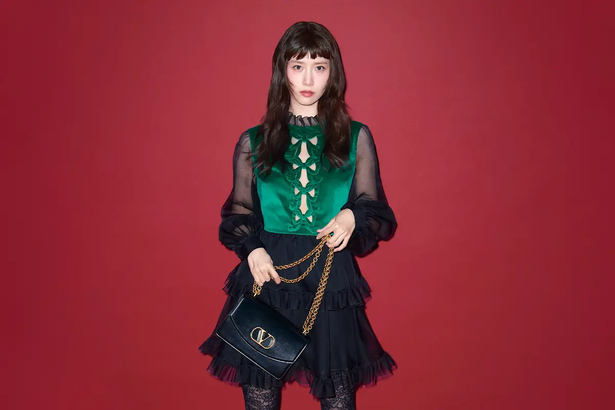 Gaya Yoona SNSD yang Ditunjuk Jadi Brand Ambassador Valentino, Tampil Cantik dengan Rambut Berponi