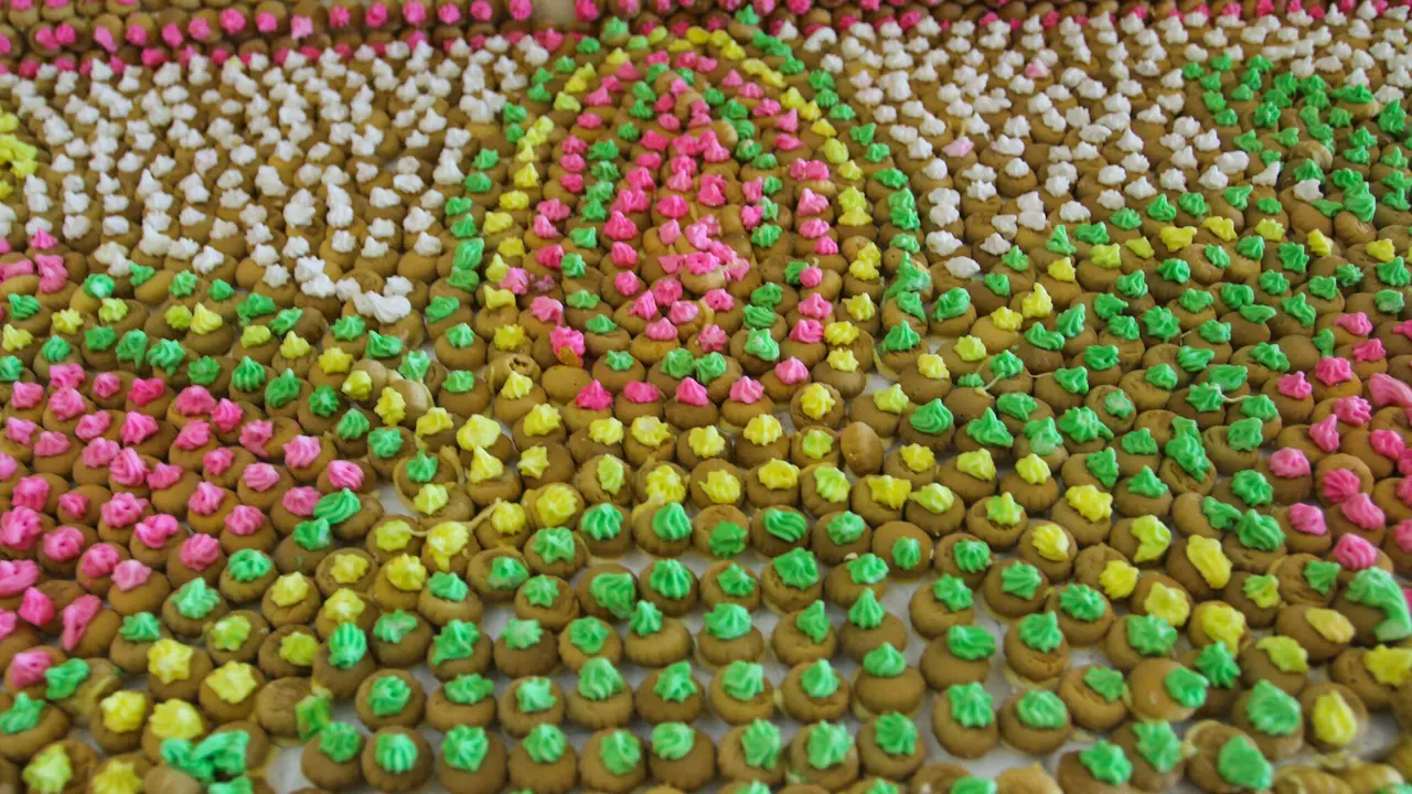 Kue Kancing, Solo 