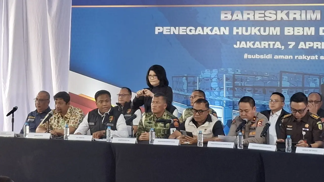 Konfrensi pers terkait praktek penyalahgunaan BBM dan elpiji subsidi 2025-2026 (Liputan6.com/Rifqy Alief Abiyya)