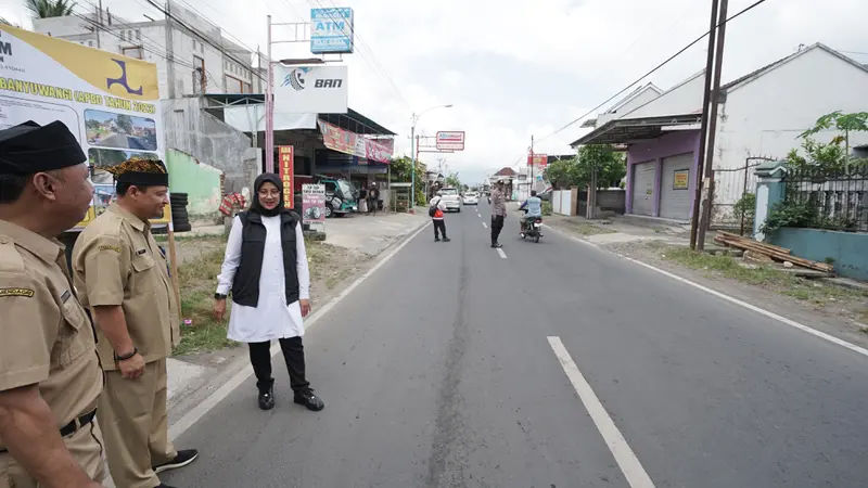 Bupati Ipuk Cek Progres Pembangunan Sejumlah Ruas Jalan Banyuwangi