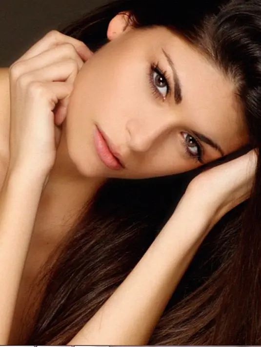 Linda Morselli 9 tahun lebih muda dari Rossi yang berusia 36 tahun. (Via Instagram/@Lalindaa)