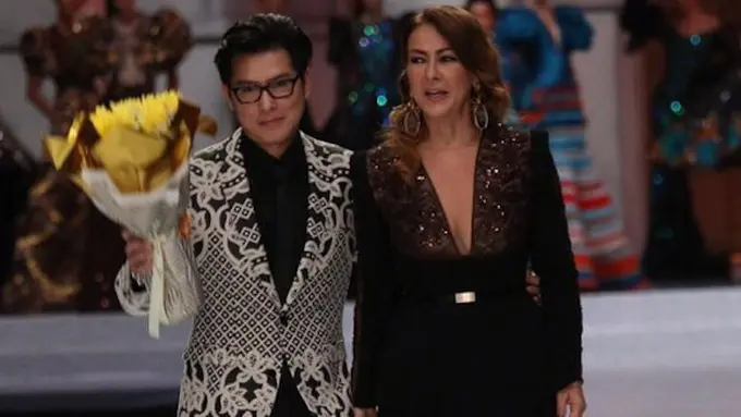 Sebastian Gunawan/copyright redaski vemale/anisha