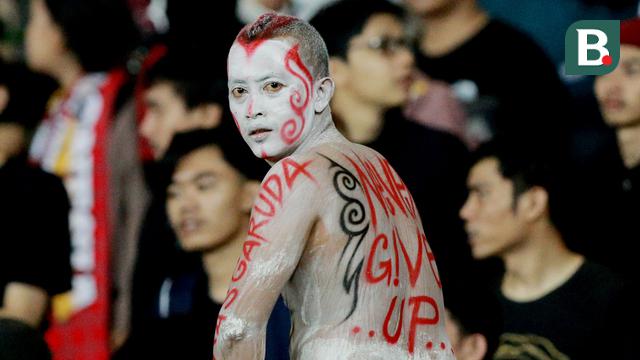 Foto: Potret Warna-Warni Suporter Indonesia di Ajang Piala AFF U-19 2022