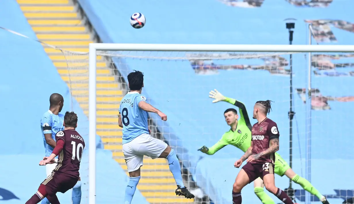 Ilkay Gundogan dimainkan pada babak kedua untuk menambah tekanan.
Gundogan segera mendapat peluang pada menit ke-61, tetapi tendangannya masih melebar. (Foto: AFP/Pool/Michael Regan)