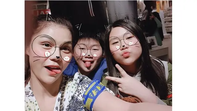 DJ Butterfly memperlakukan anak tirinya seperti anak kandungnya sendiri.