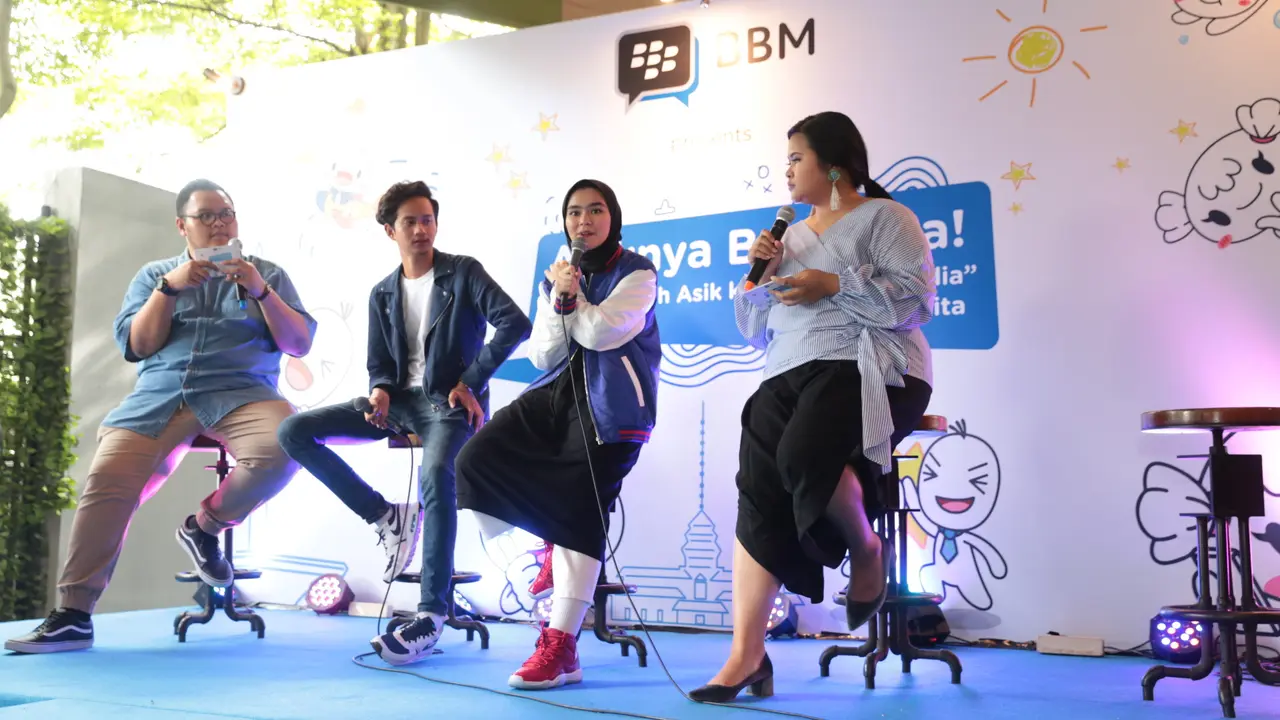 [Bintang] Tak Sekadar untuk Chatting, Ini Berbagai Fitur Terbaru dari Aplikasi BBM