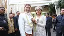 Jumat 18 Agustus menjadi hari berbahagia bagi pasangan Moreno Soeprapto dan Noorani Sukardi. Keduanya baru saja resmi menjadi suami istri. Para tokoh politik menjadi saksi pernikahan pasangan ini. (Adrian Putra/Bintang.com)