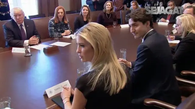 Ivanka Trump turut menghadiri pertemuan meja bundar antara Presiden Trump, PM Kanada Justin Trudeau dan para pebisnis wanita.