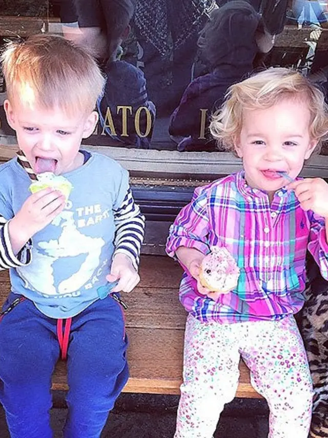 Luca Comrie dan Pearl Osbourne