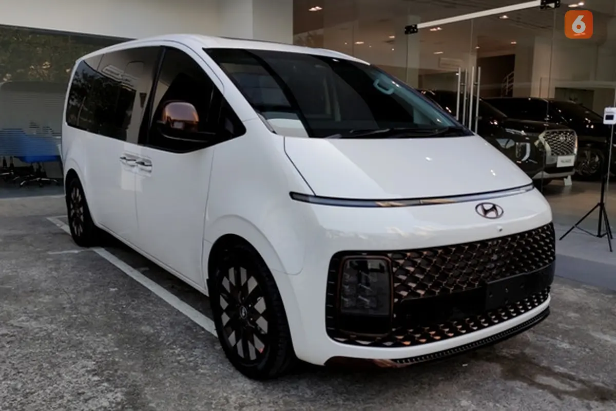 Hyundai Staria