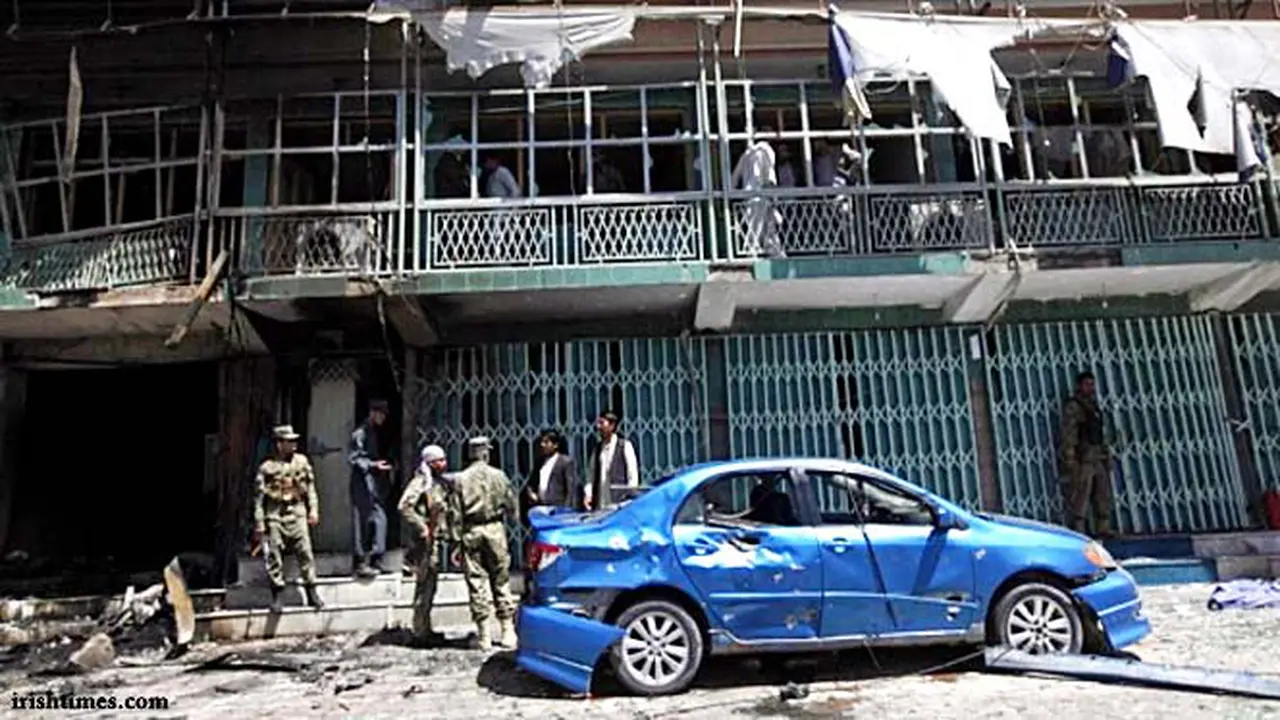 bom-mobil-kabul130517b.jpg