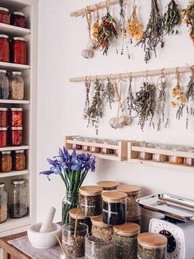 Desain Dapur dengan Tanaman Herbal