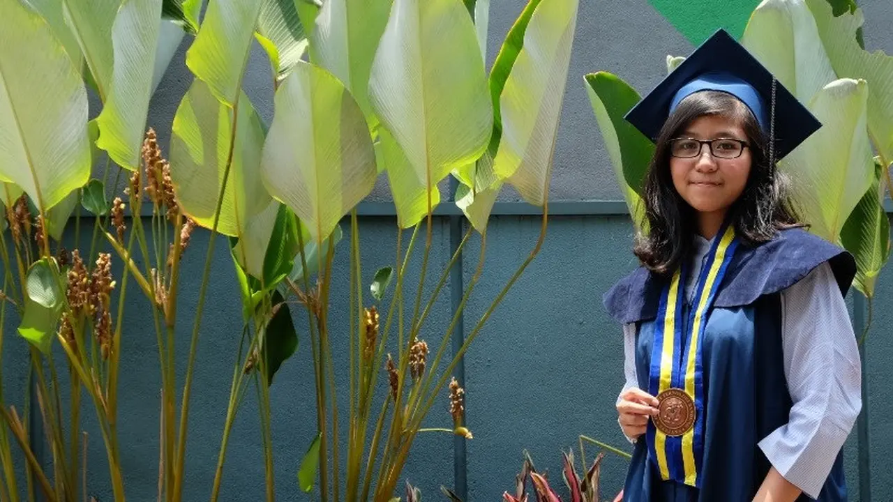 Lulusan Termuda ITB