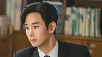 Kim Soo Hyun dalam drakor Queen of Tears. (tvN via Soompi)