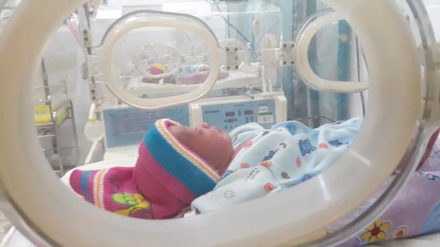 Bayi kembar tiga dilahirkan di RSUD Majenang, Cilacap, Jawa Tengah, Sabtu (14/9/2019). (Foto: Liputan6.com/Muhamad Ridlo)