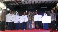 Mitsubishi Fuso Peduli Pendidikan Anak Sopir Truk