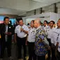 Pameran di booth yang menampilkan produk serta alat terkini di sektor transportasi darat