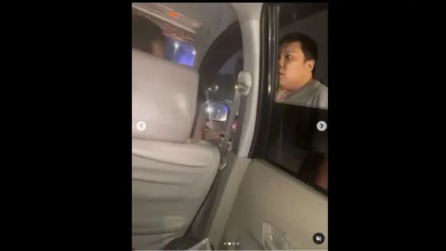 Viral Aksi Koboi Jalanan Dilakukan Oleh Pengemudi Mobil Dinas Polri, Memaki-maki Sambil Menenteng Pistol