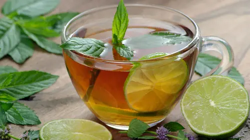6 Resep Teh Mint yang Bikin Rileks dan Turunkan Kolesterol - Food Fimela.com