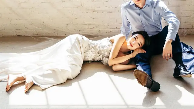 Gelar Pernikahan di Bali, Ini 8 Potret Prewedding Sunny Dahye dan Chris