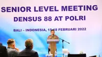 Kapolri saat memberikan arahan pada acara Senior Level Meeting Densus 88 Antiteror Polri di Bali, Rabu (16/2/2022). (Merdeka.com)