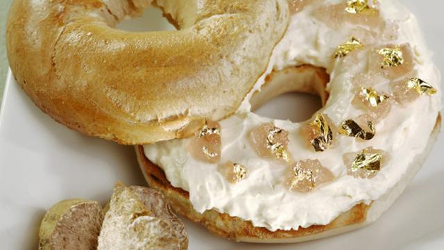 Mengejutkan, 5 Makanan Ini Benar-Benar Terbuat dari Emas!