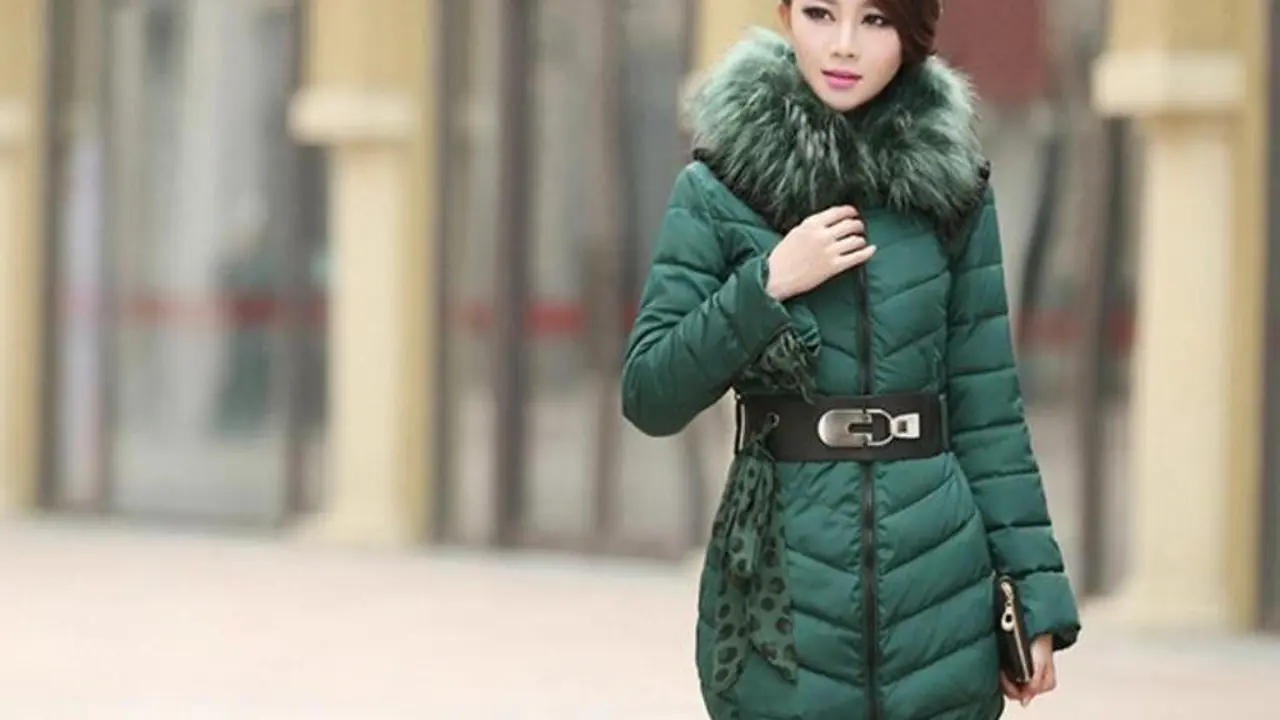 Selain Hangat, Jaket Berbahan Bulu Bikin Penampilan Modis Abis!