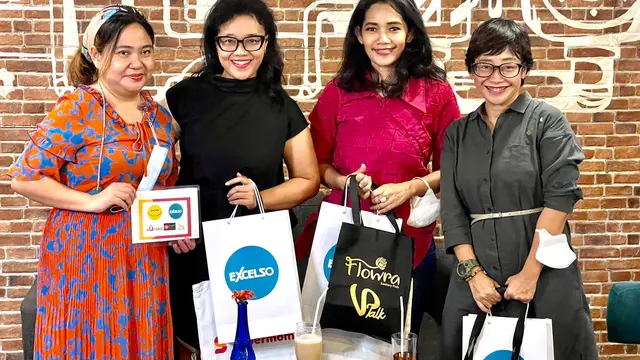 Café Excelso bekerjasama dengan Second Life Indonesia menggelar program siniar langsung sekaligus diskusi panel.