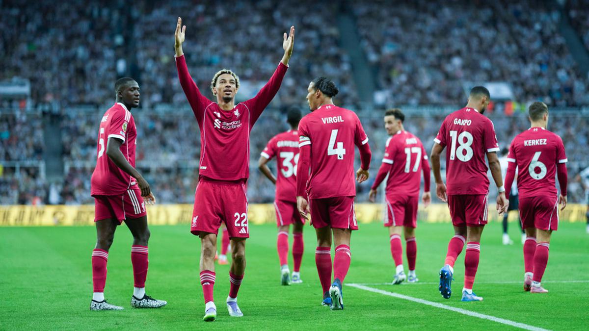 Arne Slot Kecewa Meski Liverpool Menang Dramatis Kontra Newcastle United