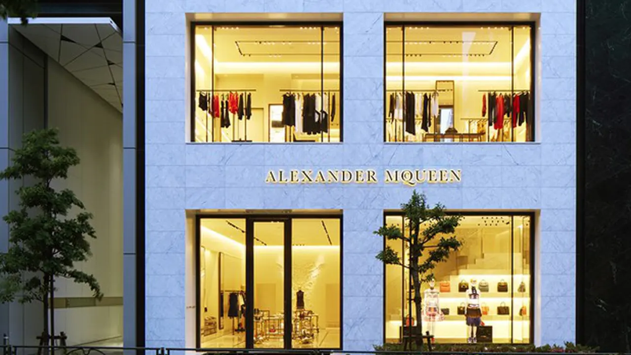 Alexander McQueen Flagship Store Tokyo 0614