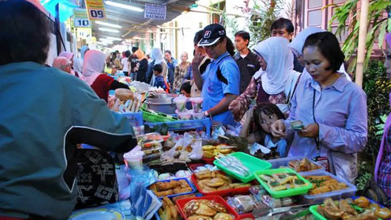 Tempat Ngabuburit Asik Bagi Traveler yang Suka Keliling Indonesia
