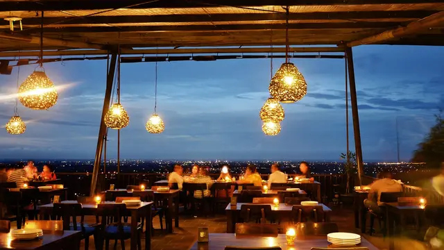 25 Tempat Wisata di Cirebon yang Seru dan Kekinian, Keindahan Alamnya Memesona