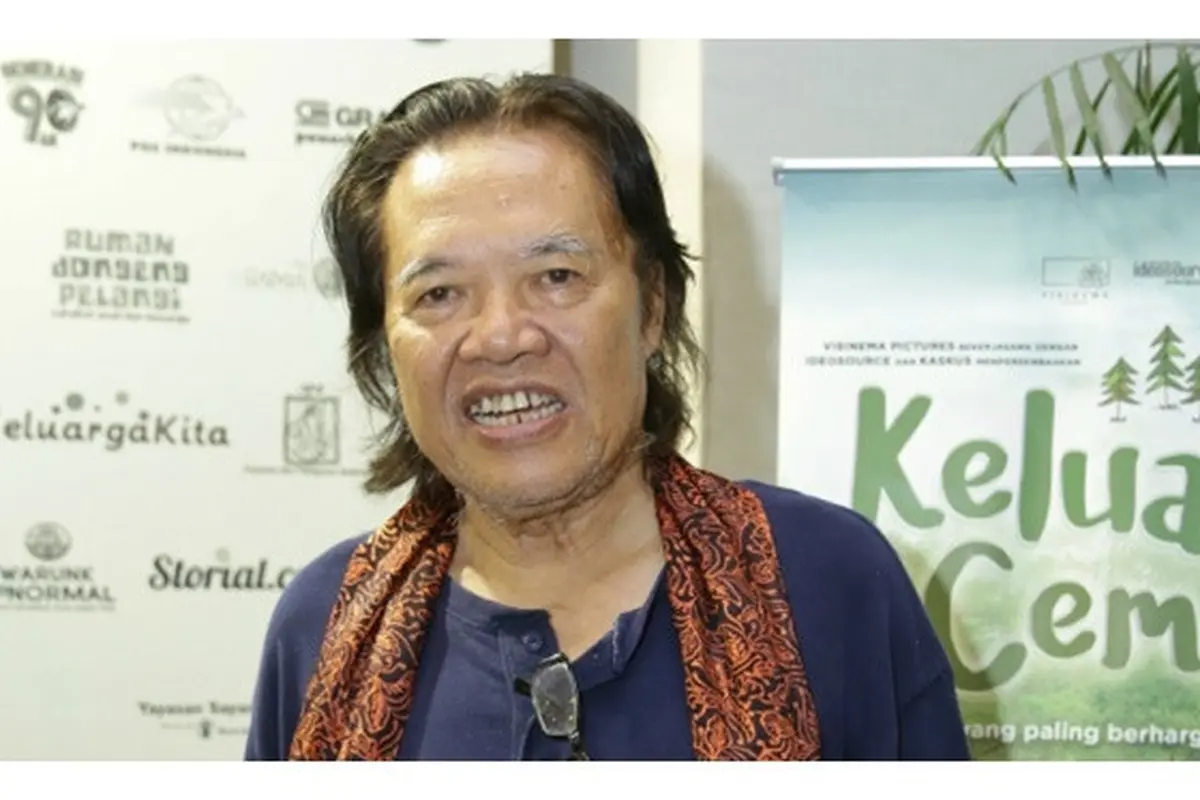 Penulis 'Keluarga Cemara' Meninggal Dunia, Ini 5 Fakta Tentang Arswendo Atmowiloto