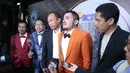 "Pak haji (Deddy Mizwar), SCTV, makasih untuk semuanya. Yang jelas kita dedikasikan piala ini pada pemirsa Para Pencari Tuhan," tandas Jarwo Kwat. (Adrian Putra/Bintang.com)