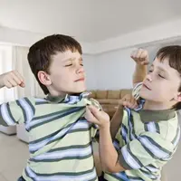 Memiliki saudara itu indah, sampai akhirnya kamu melihat gambar-gambar beriku ini.