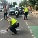 Detik-Detik Kecelakaan di Depok, Penumpang Motor Tewas Terlindas Truk